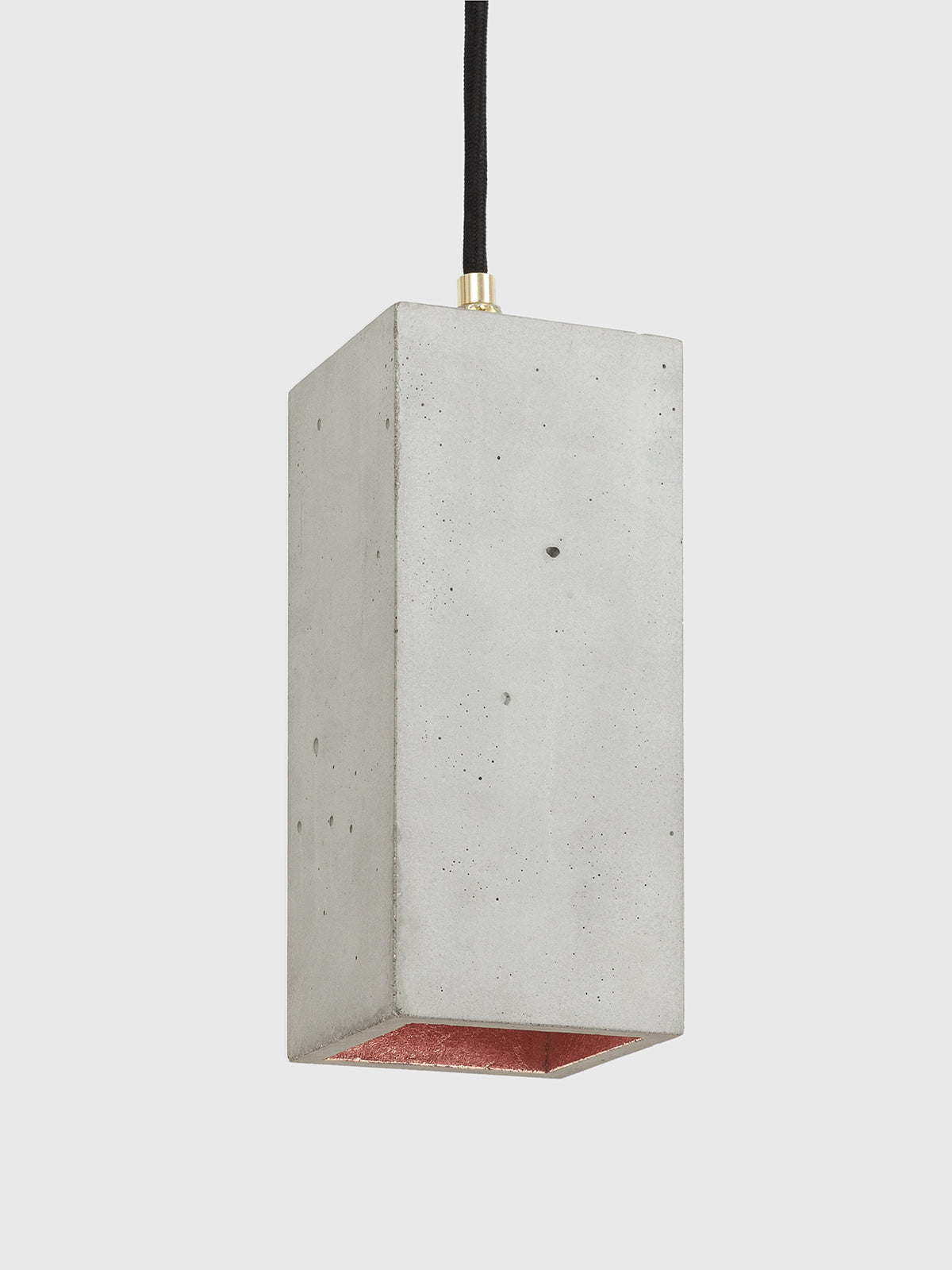 Vertical design of the GANTlights B2 pendant, highlighting its elegant silhouette