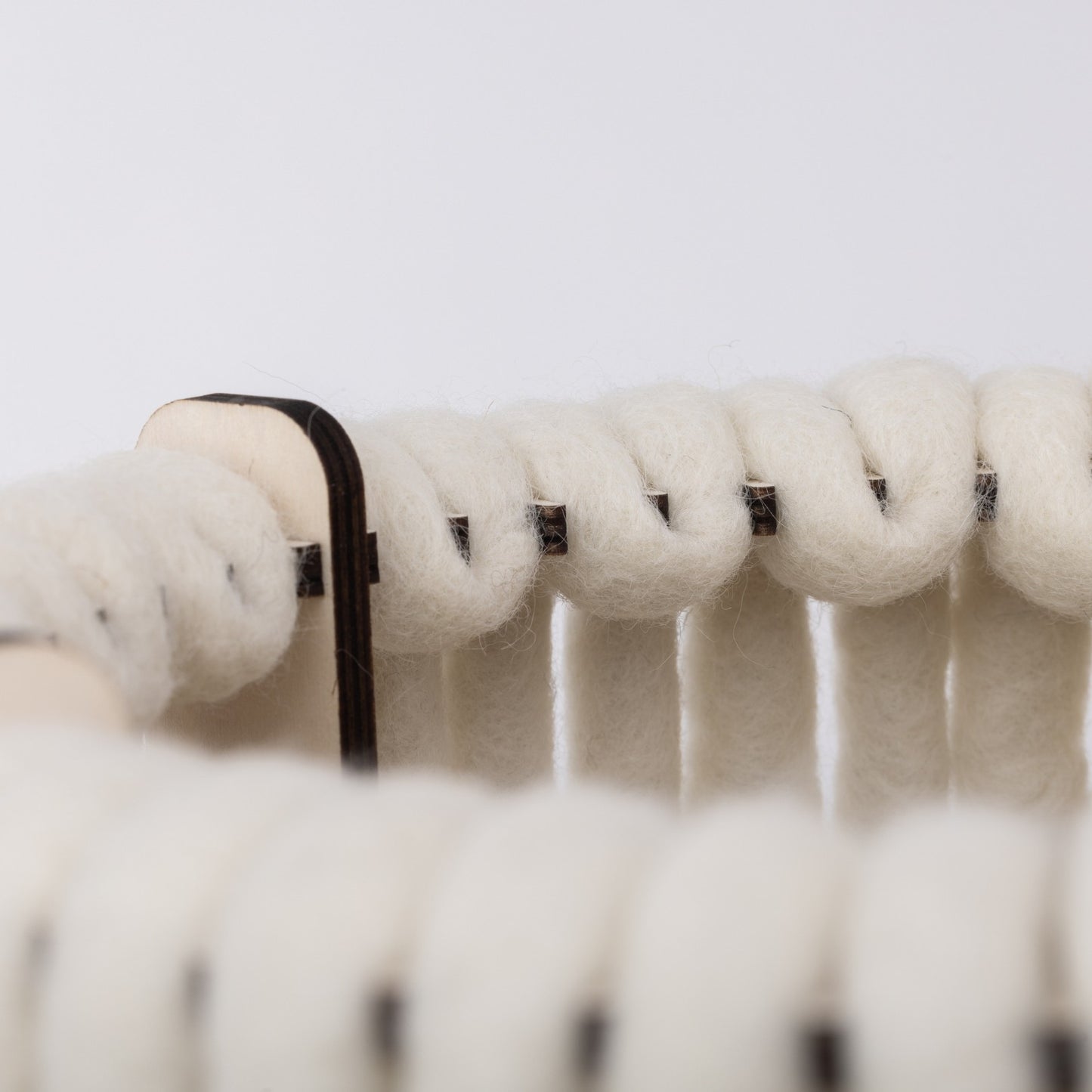 ALMUT 6020 Wool & Wood Floor Lamp — Cylinder