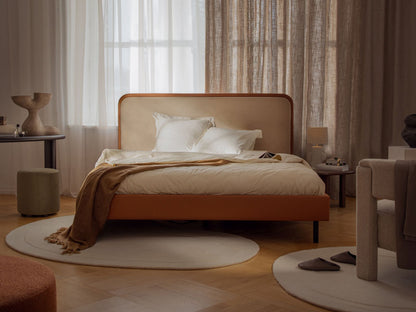 Bett Strukturstoff Auburn Aveline — Wohnbeispiel