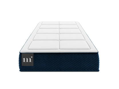 Matratze Strukturstoff White and Blue Sidi — Wohnbeispiel