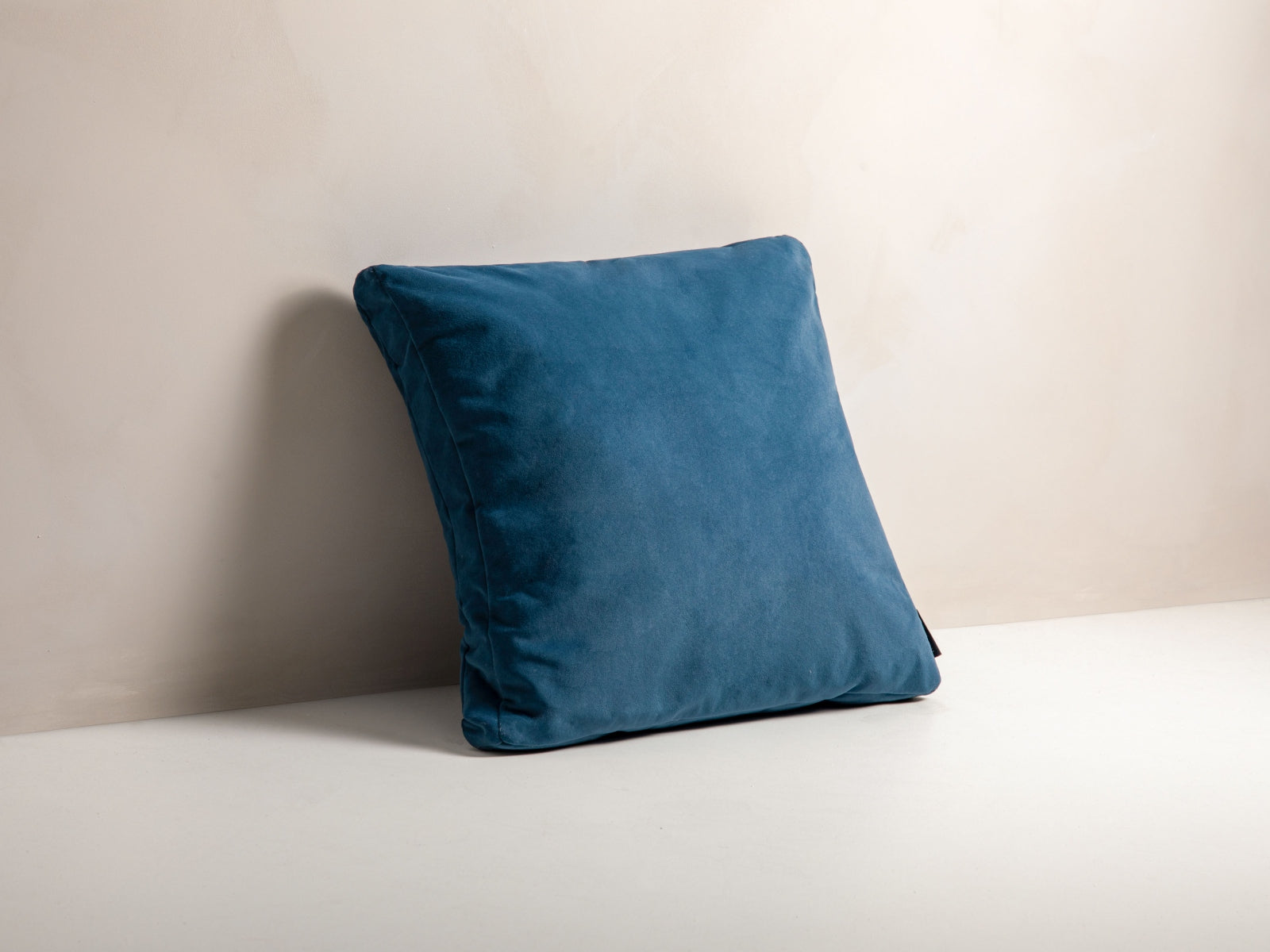 Mono Velvet Pillow, 50x18 cm