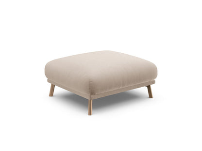 Pouf Samt Beige Naomi — Wohnbeispiel